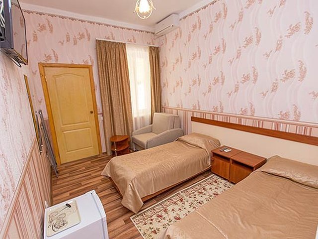 «Федор Шаляпин» дом семейного отдыха (Крым,Алушта)